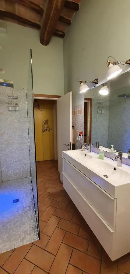 Maison Mavu: Central Stay with Fiber Wi-Fi, Near Jazz Arena Perugia 0*,